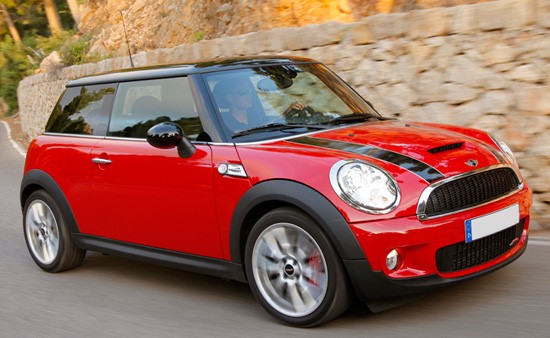 Большой плюс и небольшой минус авто MINI