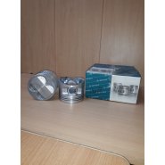 Поршни ВАЗ-2112 (82,4) (16клап.) (Автрамат) гр.А "витринный образец"