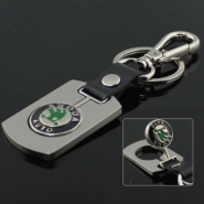 Брелок Skoda металлический