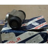 Цилиндр тормозной задний NISSAN MICRA/NOTE/OPEL ASTRA/CORSA/RENAULT CLIO/FLUENCE (Bosch) 0986475933 "повреждение упаковки"