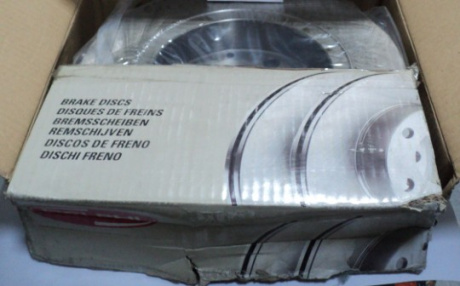 Диск тормозной MAZDA626 IV 1,8-2,0-D/MX6 2,0/2,5 2/92->/FORD PROBE II 93-98 передний (DELPHI) BG2806 "незначительное повреждение упаковки"